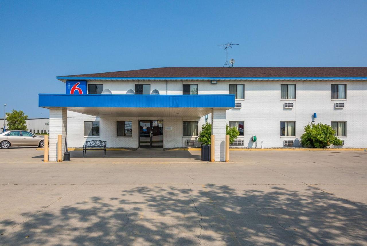 Motel 6-Fargo, Nd - South Exterior photo